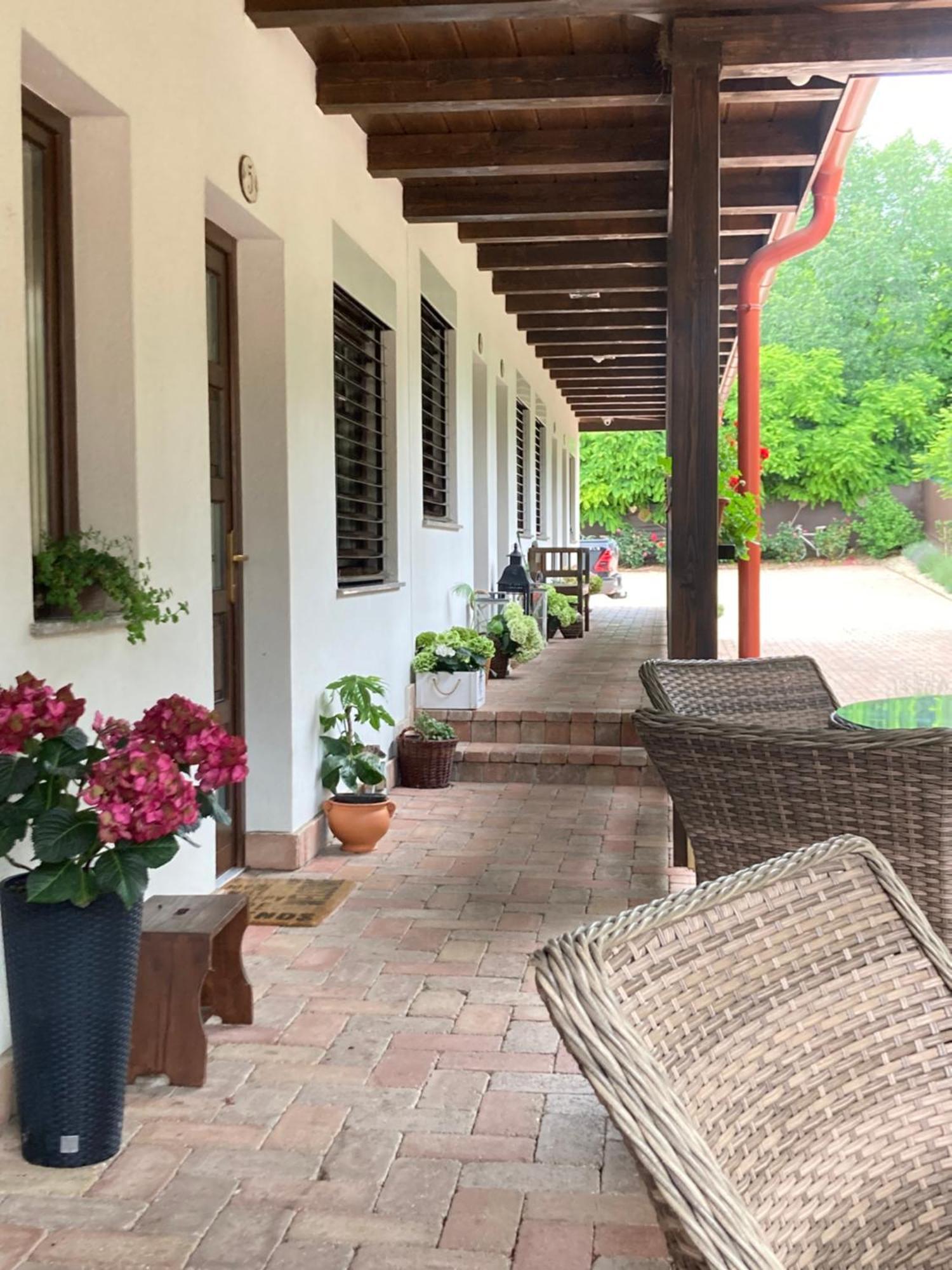 Boroka Vendeghaz Toalmas Hotel Exterior photo